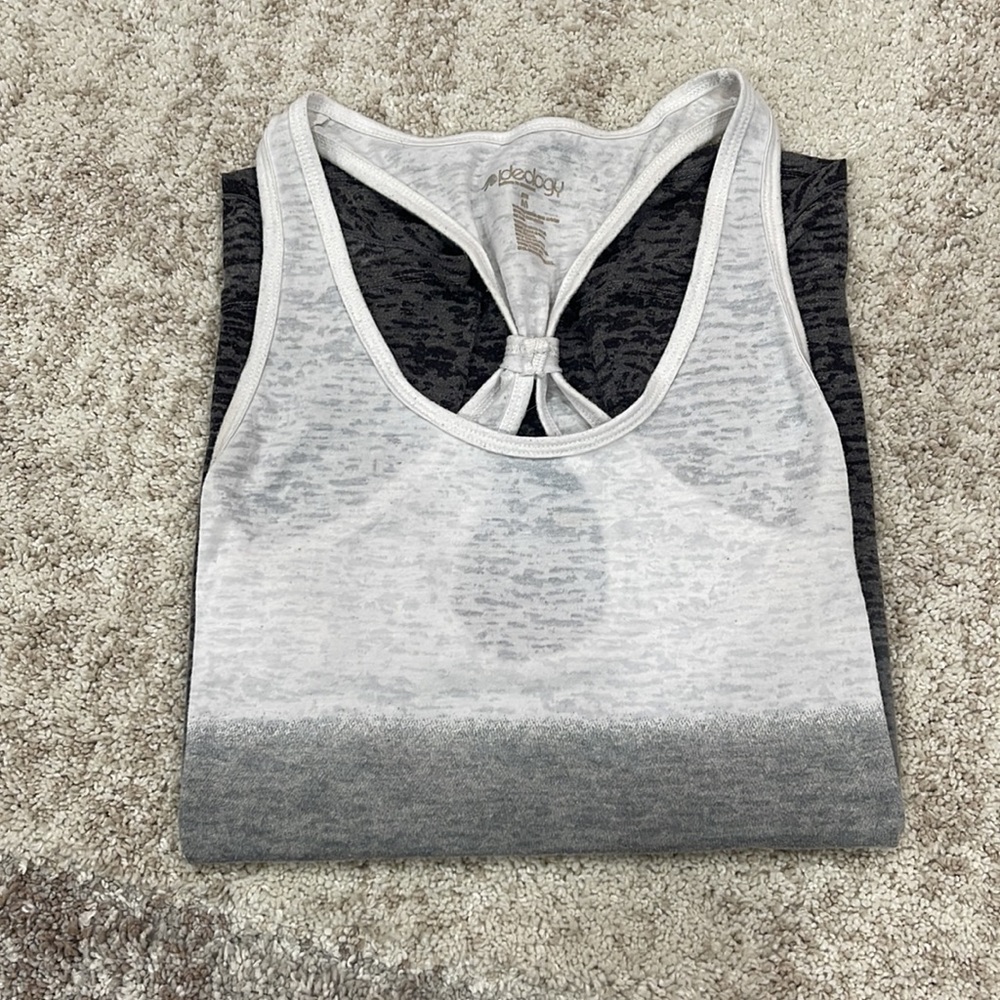 Ombré Razorback Tank top Size M